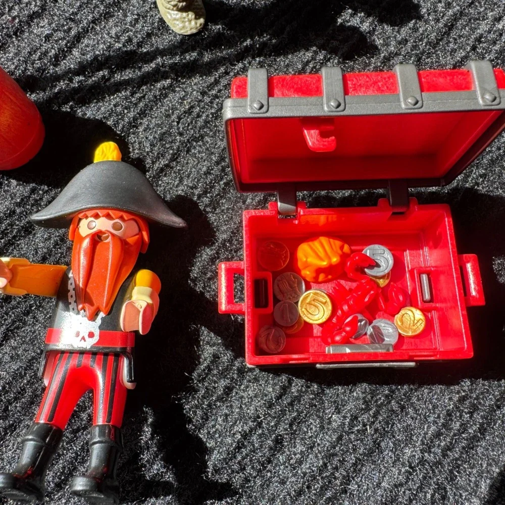 Vintage Playmobil Pirate Figure with Treasure Chest Fence and Accessories 1993